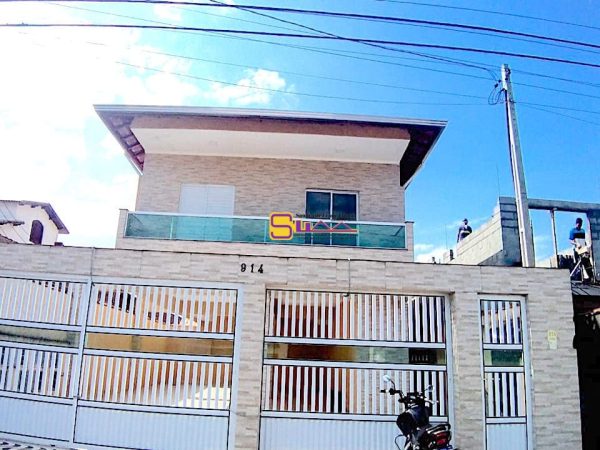 Casa em Condomínio  Alugar no Maracanã em Praia Grande