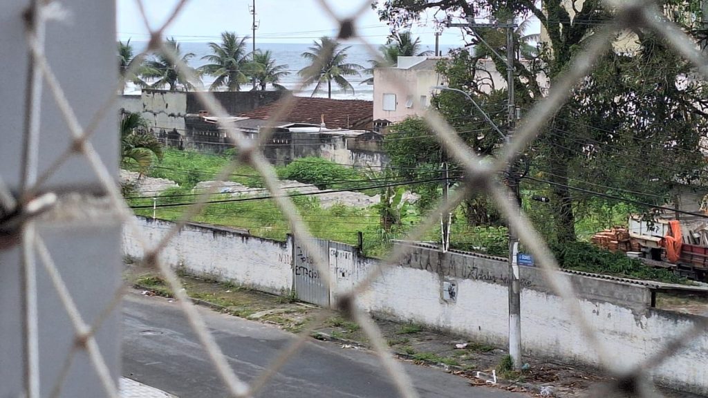 Apartamento Para Alugar no Caiçara em Praia Grande