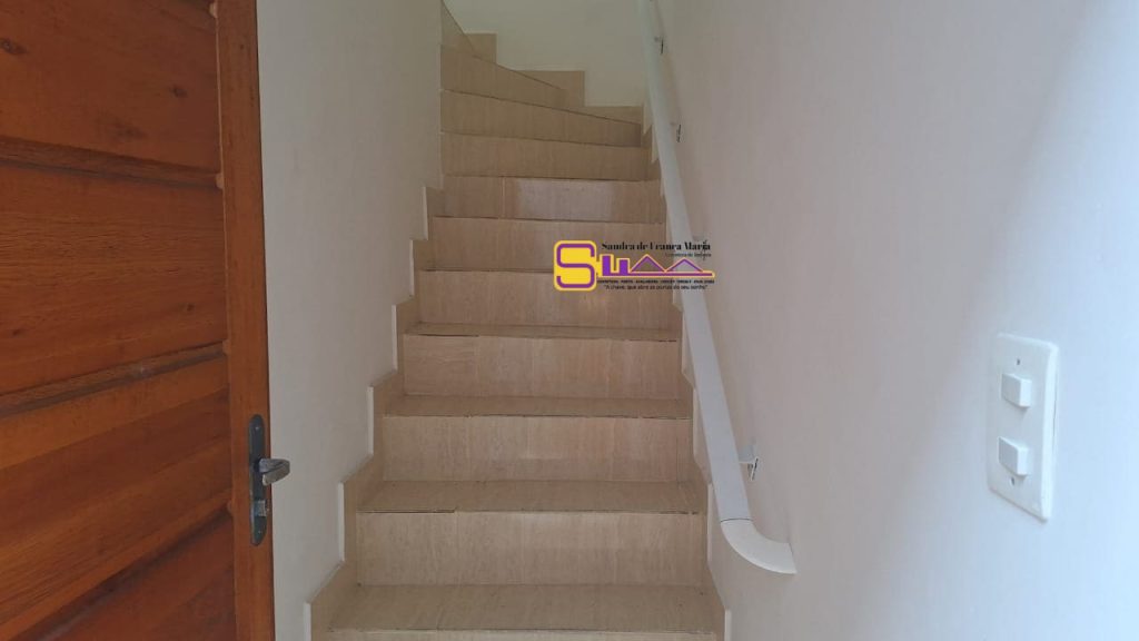 Casa Alugar Condomínio Nova Sobreposta Alta a 250 Metros da Praia