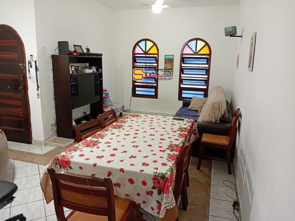 Casa 2 Dormitórios a Venda Vila Tupi em Praia Grande