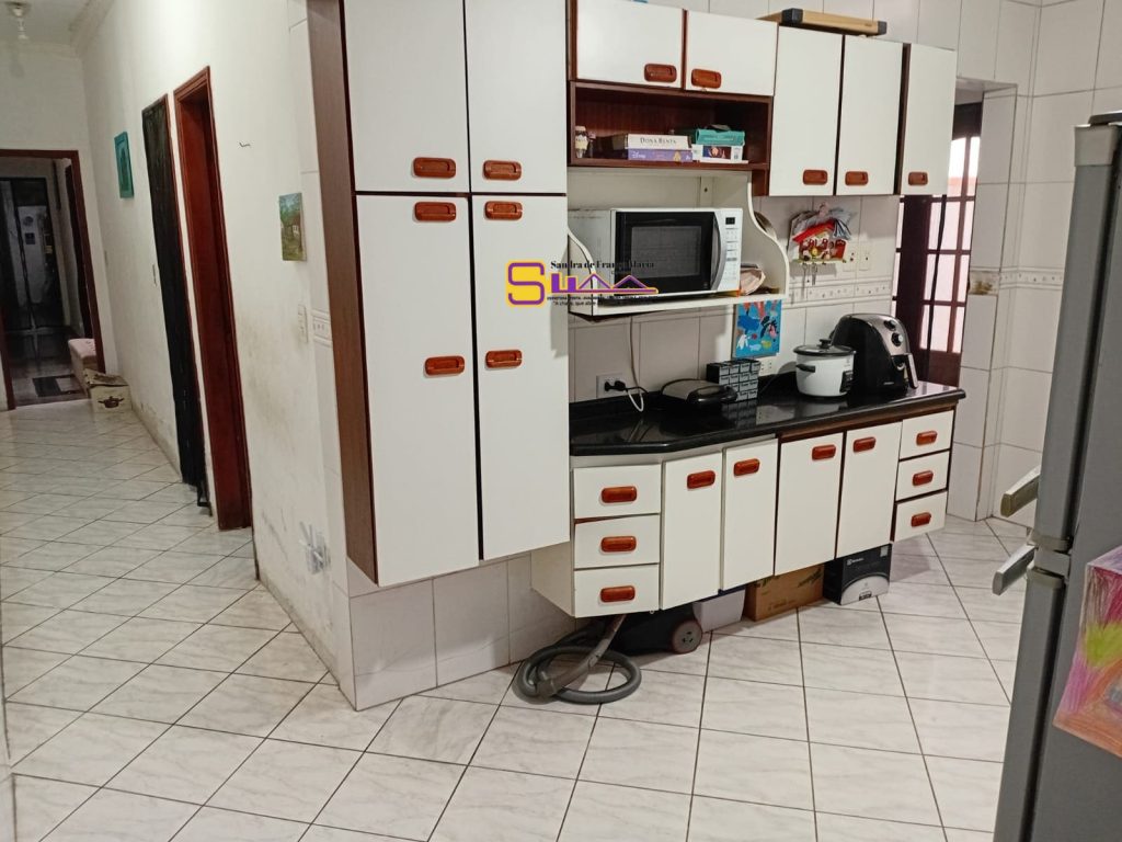 Casa 2 Dormitórios a Venda Vila Tupi em Praia Grande