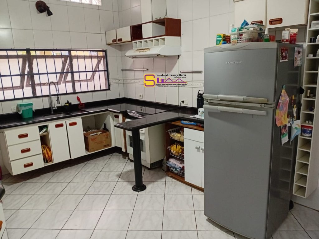 Casa 2 Dormitórios a Venda Vila Tupi em Praia Grande