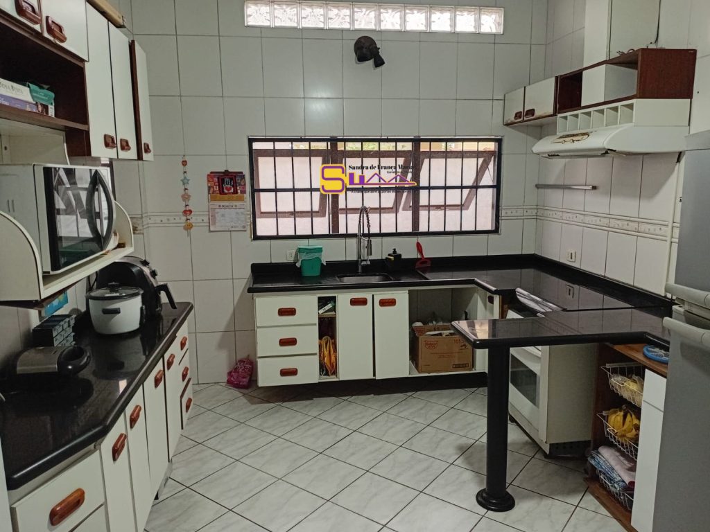 Casa 2 Dormitórios a Venda Vila Tupi em Praia Grande