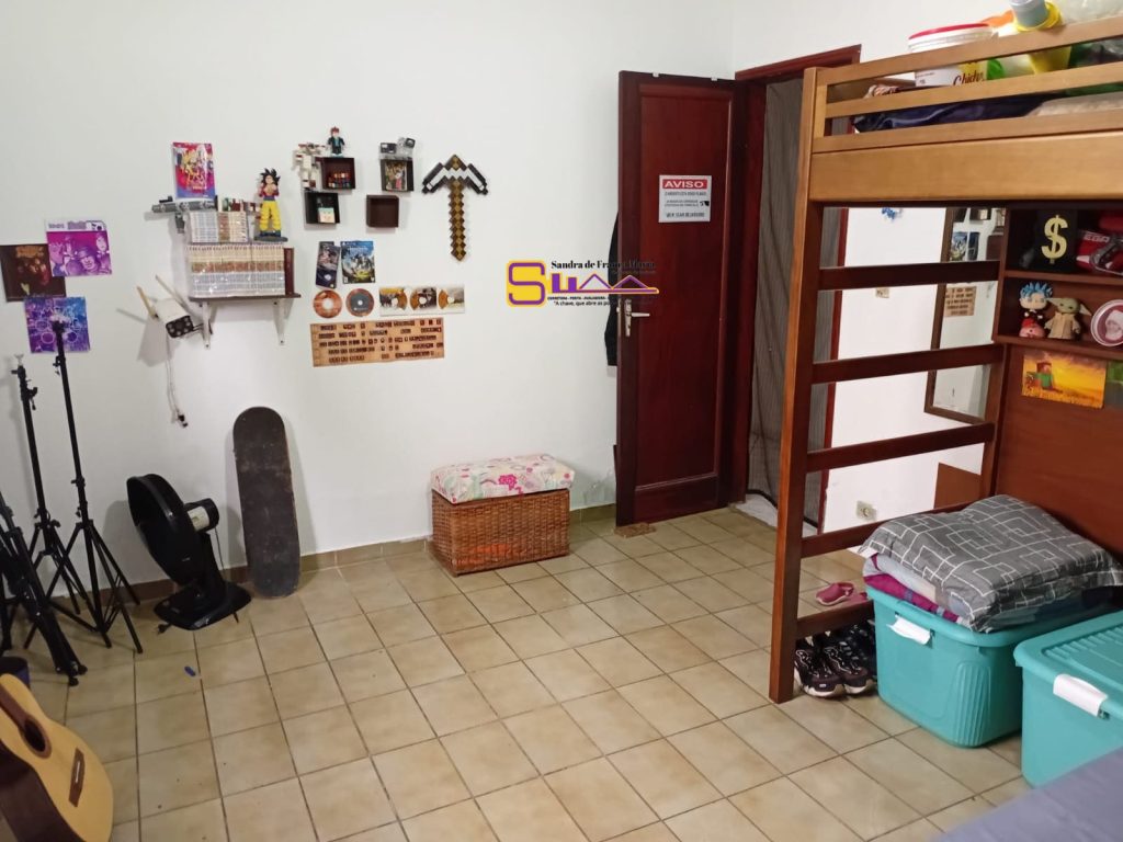 Casa 2 Dormitórios a Venda Vila Tupi em Praia Grande