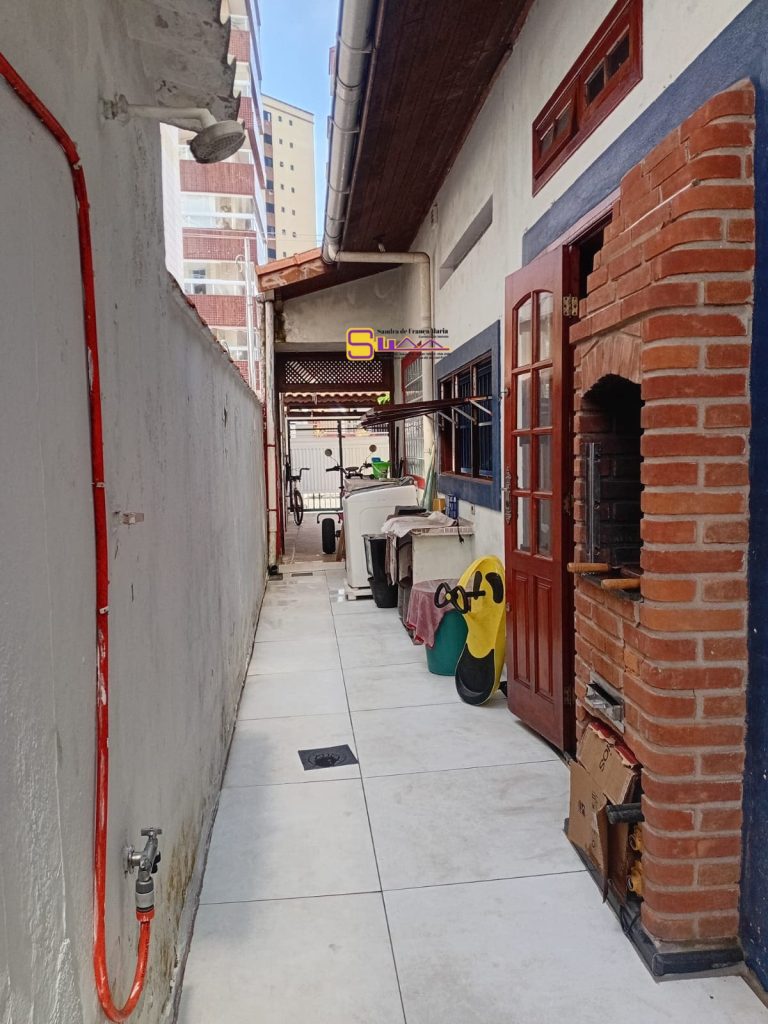Casa 2 Dormitórios a Venda Vila Tupi em Praia Grande