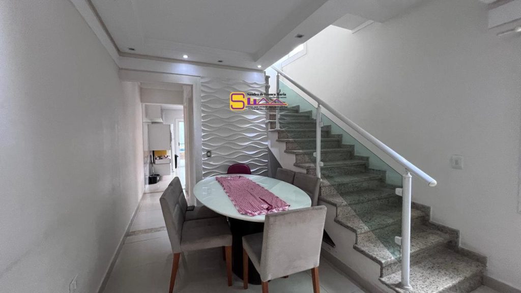 Triplex Sobrado 4 Dormitorios 2 Suites Aluga Caiçara praia Grande