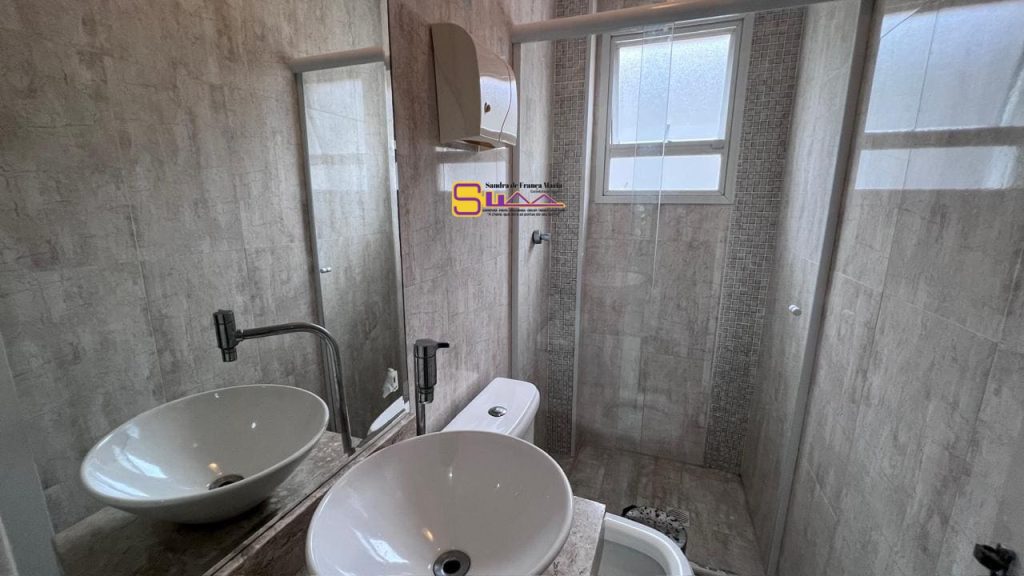 Triplex Sobrado 4 Dormitorios 2 Suites Aluga Caiçara praia Grande