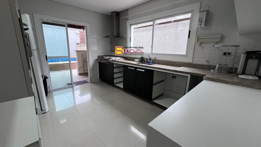 Triplex Sobrado 4 Dormitorios 2 Suites Aluga Caiçara praia Grande