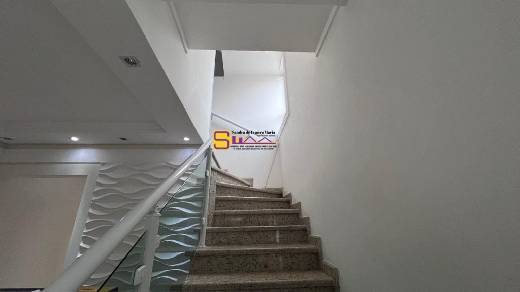 Triplex Sobrado 4 Dormitorios 2 Suites Aluga Caiçara praia Grande