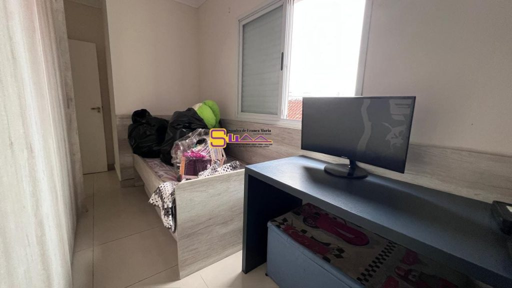 Triplex Sobrado 4 Dormitorios 2 Suites Aluga Caiçara praia Grande