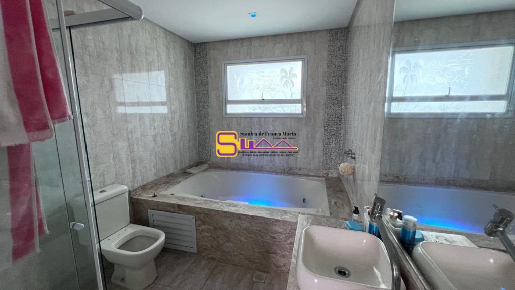 Triplex Sobrado 4 Dormitorios 2 Suites Aluga Caiçara praia Grande