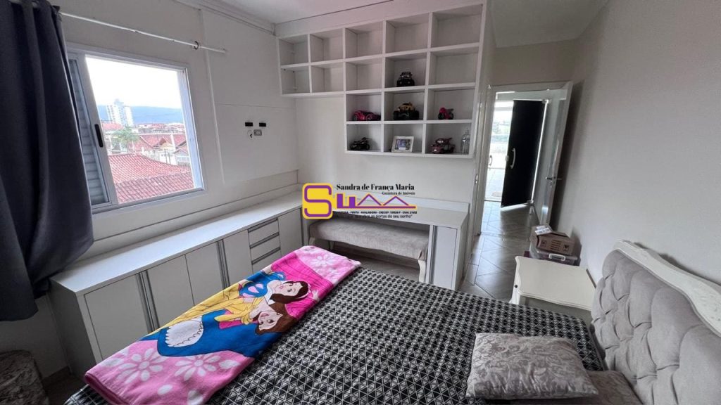 Triplex Sobrado 4 Dormitorios 2 Suites Aluga Caiçara praia Grande