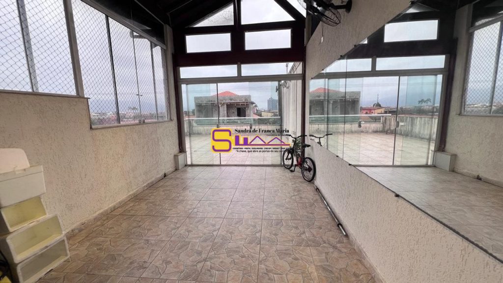 Triplex Sobrado 4 Dormitorios 2 Suites Aluga Caiçara praia Grande