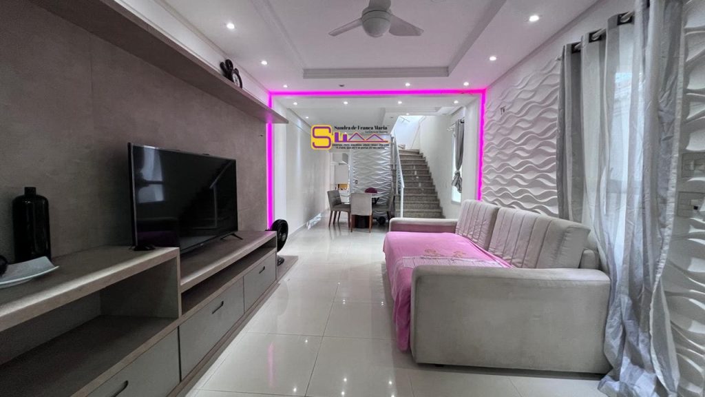 Triplex Sobrado 4 Dormitorios 2 Suites Aluga Caiçara praia Grande